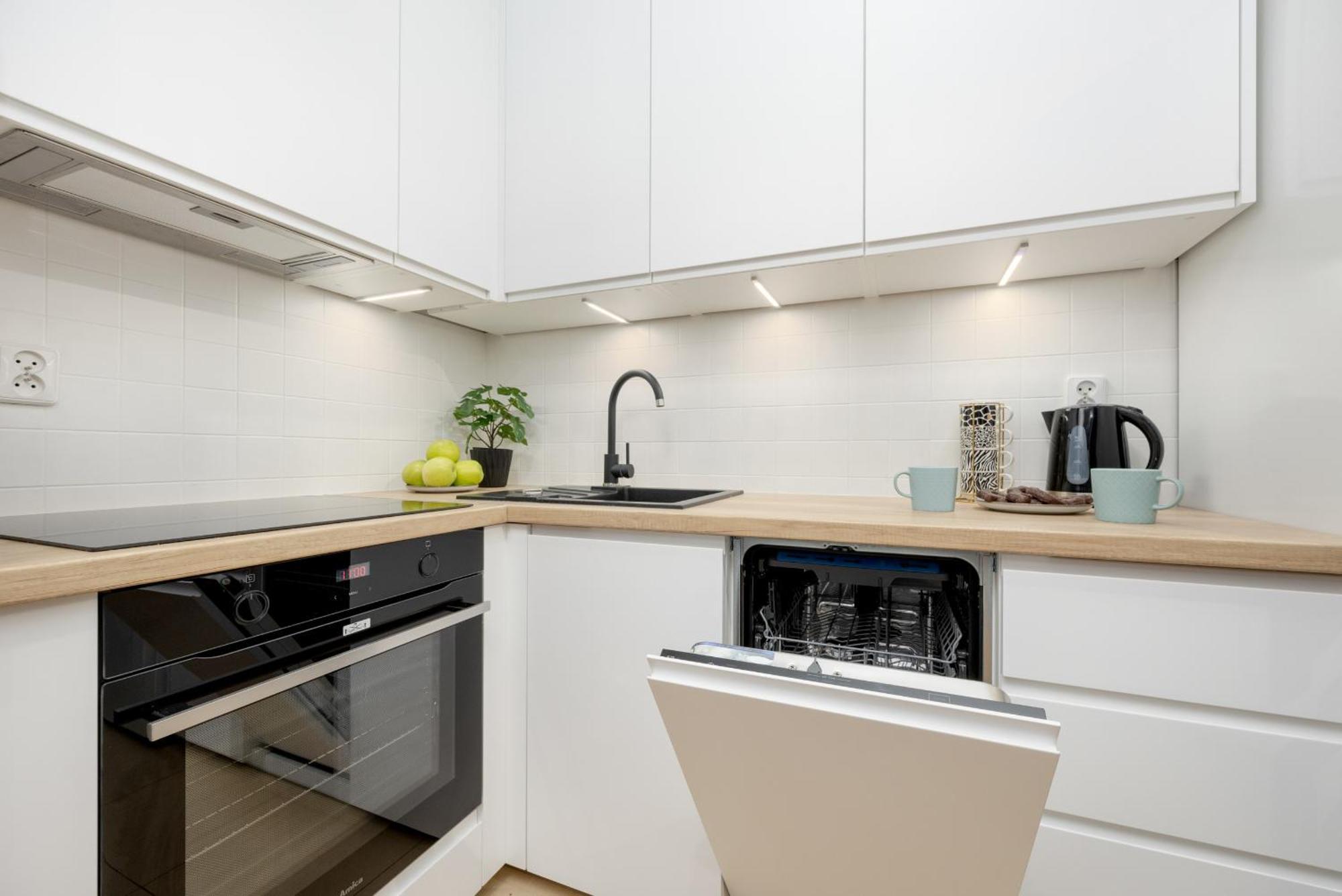 Bukowinska Apartment With Balcony And Parking And Swimming Pool By Noclegi Renters 华沙 外观 照片